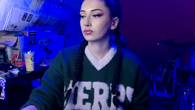 DaniDoodles420 live sex cam