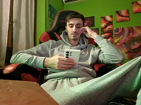 MASTERMONEY's cam snapshot