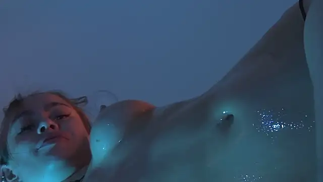 Amanda_River's cam snapshot