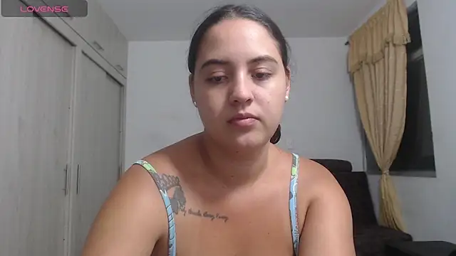 Anthonela_Queen's cam snapshot