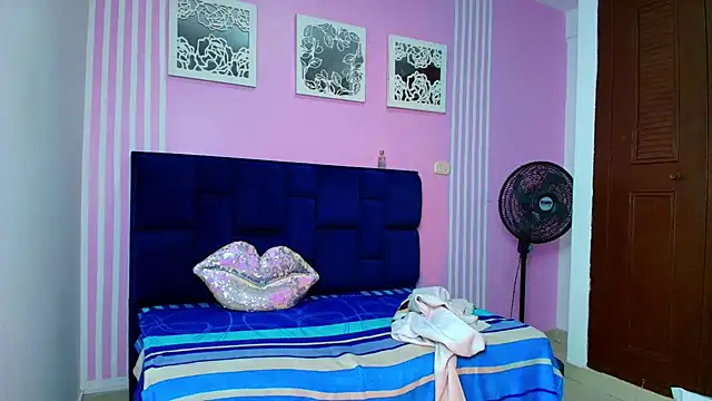 TheKingssRomance live sex cam