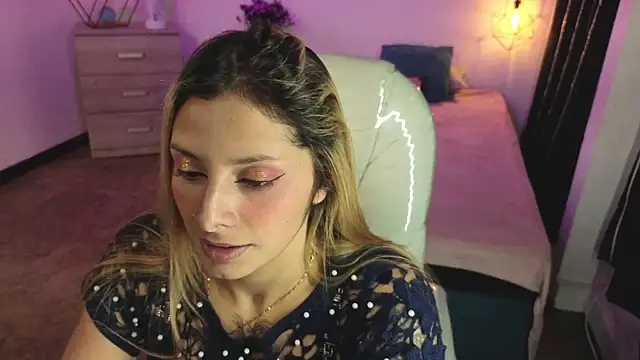 Jennaa_Cooper's cam snapshot