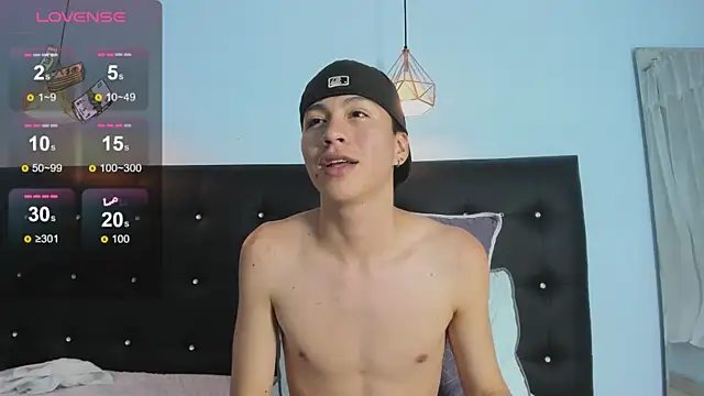 Abraham_horny18's cam snapshot