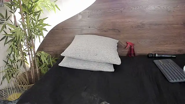 mia_lacy_'s cam snapshot