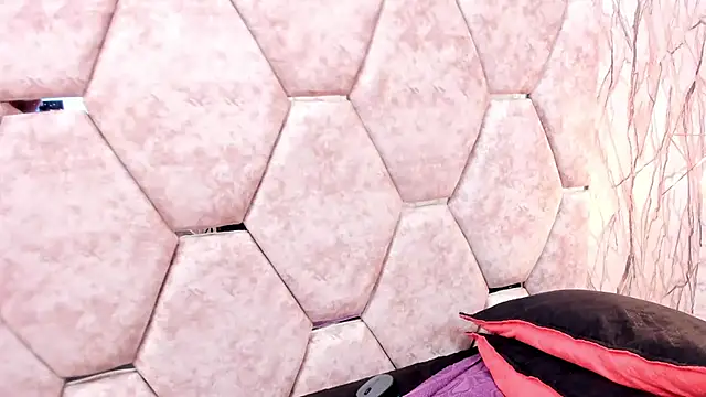 EXOTIC_EBONY_'s cam snapshot