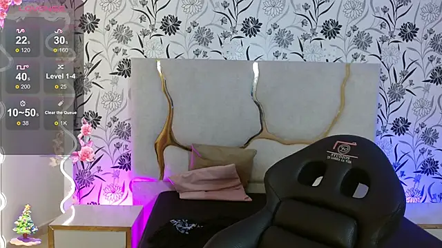 strawberry_tay1's cam snapshot