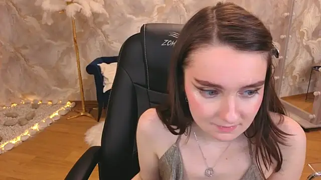 CloudGrace live sex cam