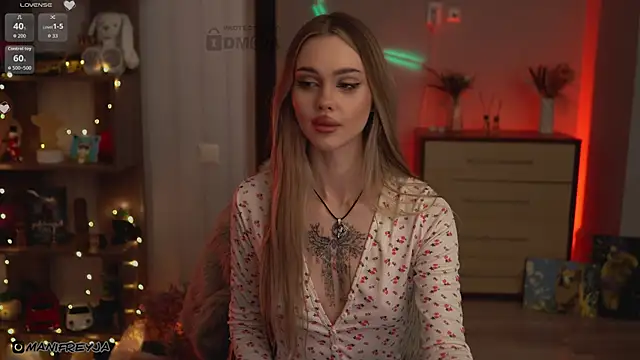 ManiFreyja's cam snapshot