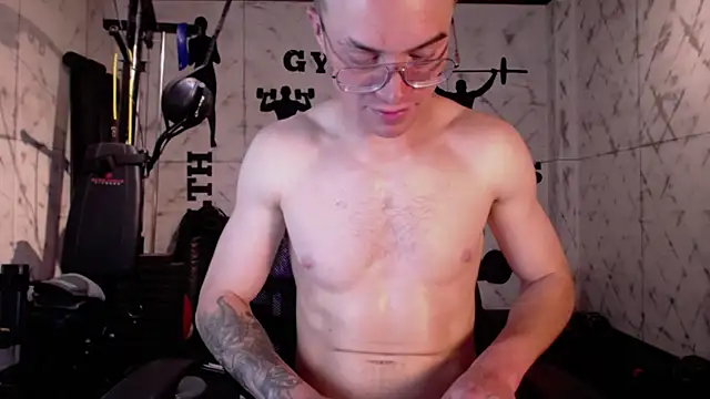 Lil_James's cam snapshot