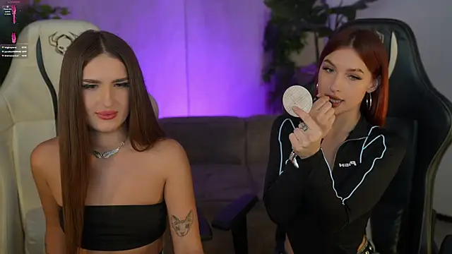 Goldie_Flame's cam snapshot