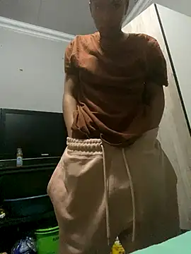 Maahlerh123's cam snapshot