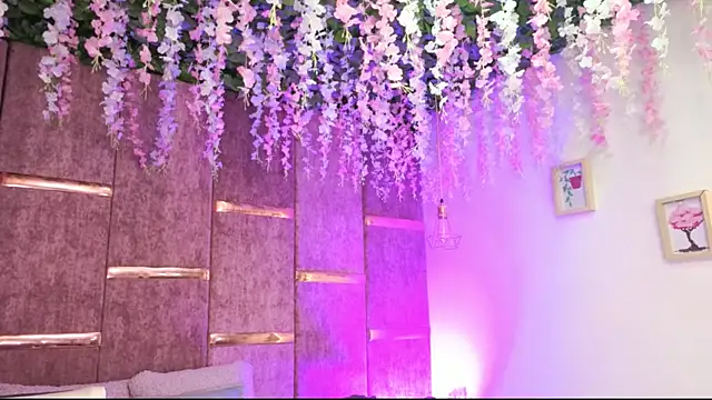 AuroraLanee_'s cam snapshot