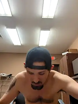 countrybannanaman's cam snapshot