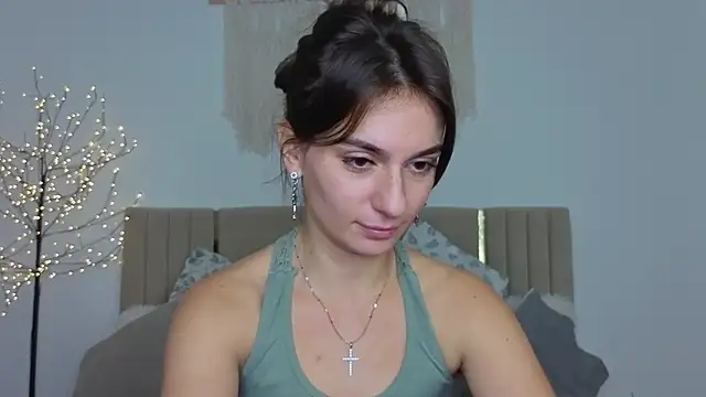 Little_mia__'s cam snapshot