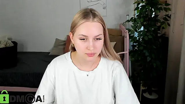 Carol__Cox's cam snapshot