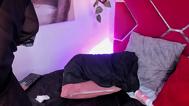 VeronicaOlson_'s cam snapshot