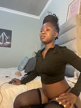 Prettybooty02's cam snapshot