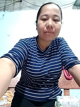 Queen-18200 live sex cam