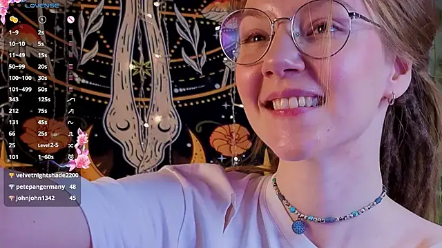 lyra_thenymph live sex cam