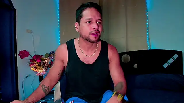 LucasGaeel live sex cam