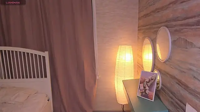 OdellaFrake's cam snapshot