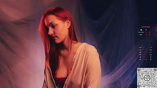 GildedKitten's cam snapshot