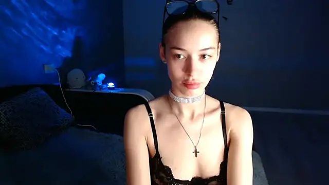 Daphne_Darkthorn's cam snapshot