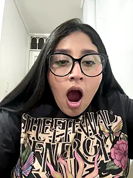 croftsmila live sex cam