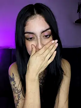 Mazikeen-- live sex cam