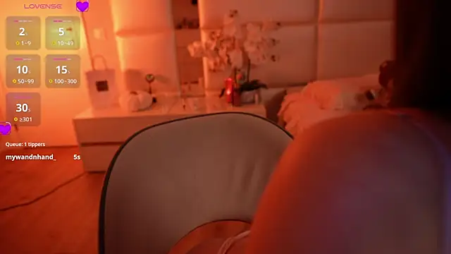 Lilly_Colins live sex cam