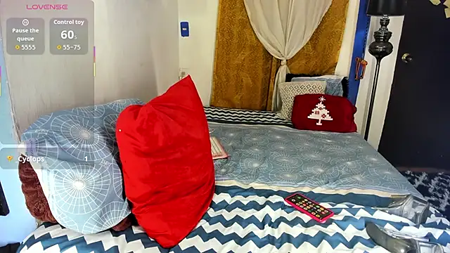 SARAMISHA live sex cam