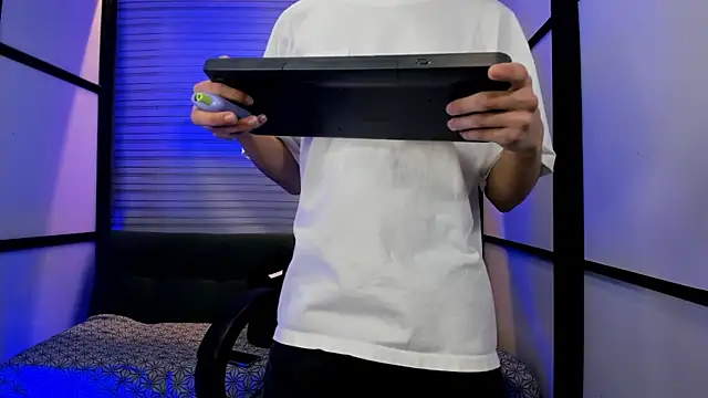 LiamPage_ live sex cam