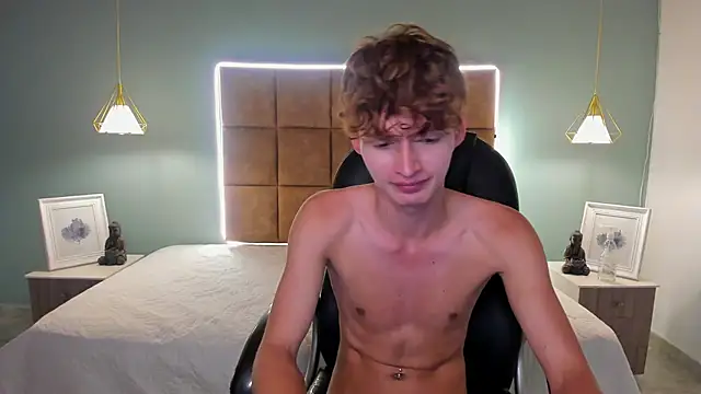 NicolasFerrer18 live sex cam