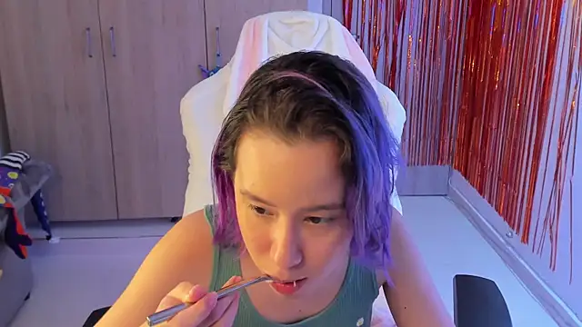 Anto_herrera live sex cam