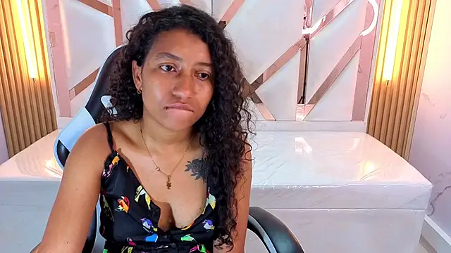 ninadelight_tp's cam snapshot