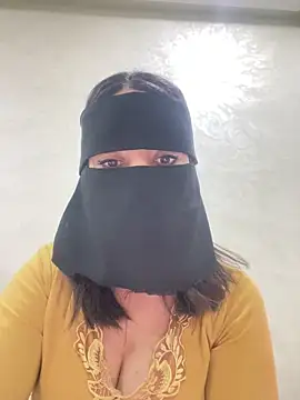 Rasha-arabic live sex cam