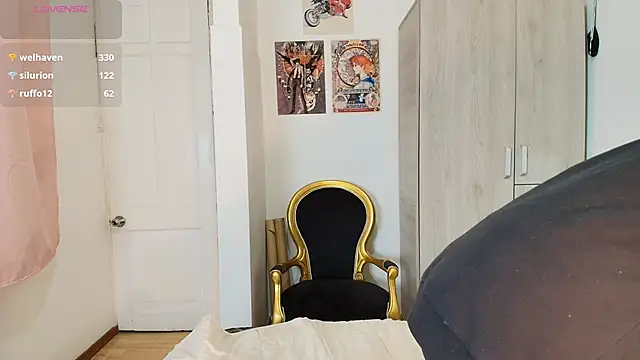 Nude_Boy18 live sex cam