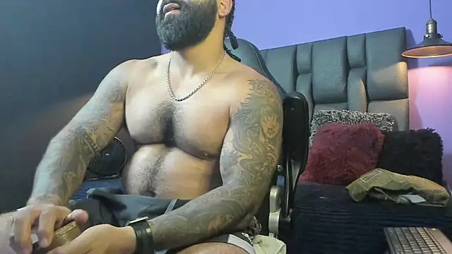 Lyon_vach live sex cam