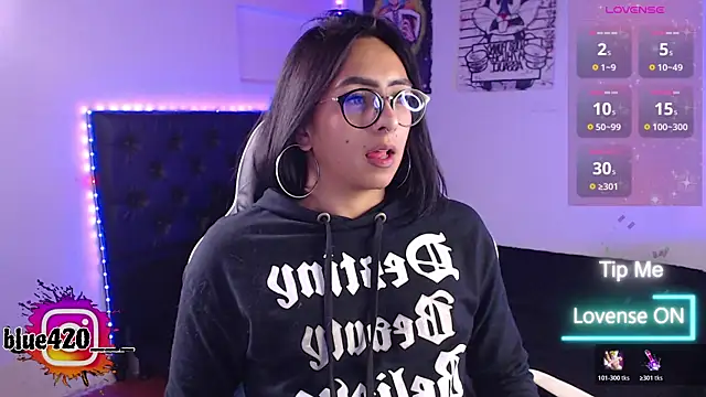 Skyler__blue4 live sex cam