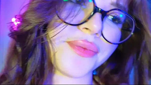 CutiePie3's cam snapshot