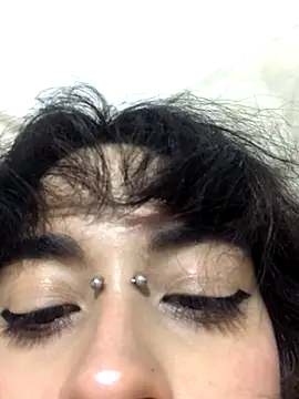 suzumeayaka's cam snapshot