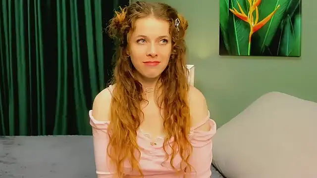 LoraWarner live sex cam