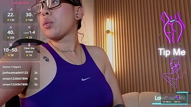 hollypeyton1_tp's cam snapshot