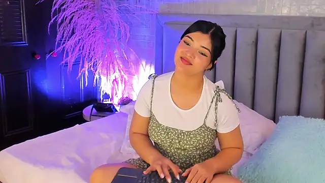 EmmaBlossom's cam snapshot