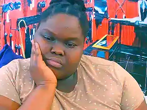 EbonyHotBuns live sex cam