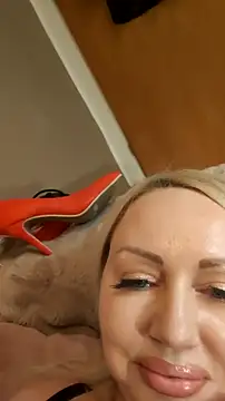 MarinaMargo's cam snapshot