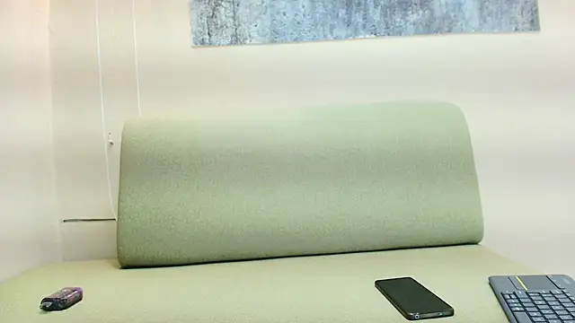 NOHA_CRAYG live sex cam