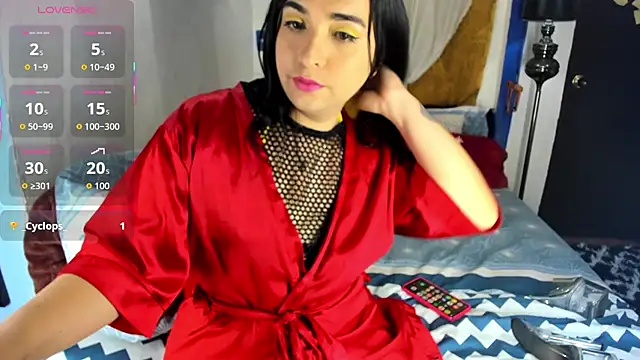 SARAMISHA live sex cam