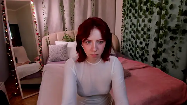 Love_is_Lola's cam snapshot