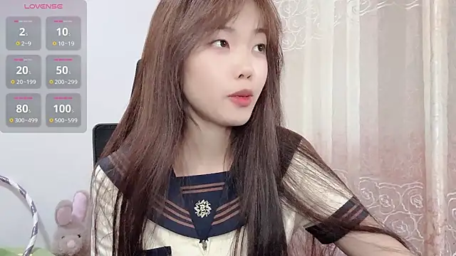 Lvy--v live sex cam